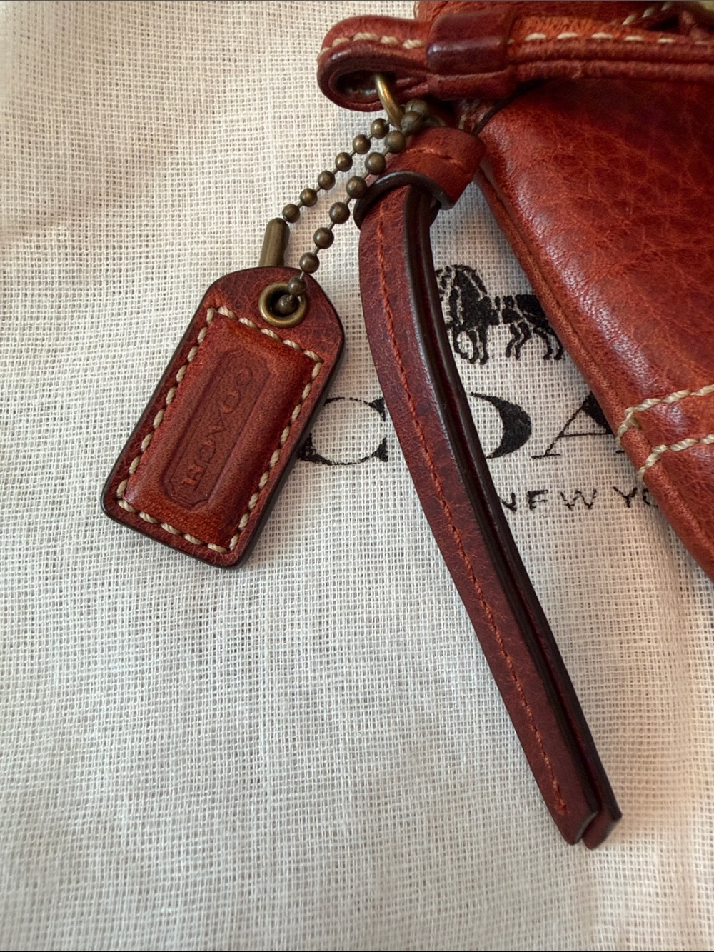 Coach Vintage Red-Brown Pebbled Leather Wristlet with Lace-Up Grommet & Tassel - Picture 4 of 9